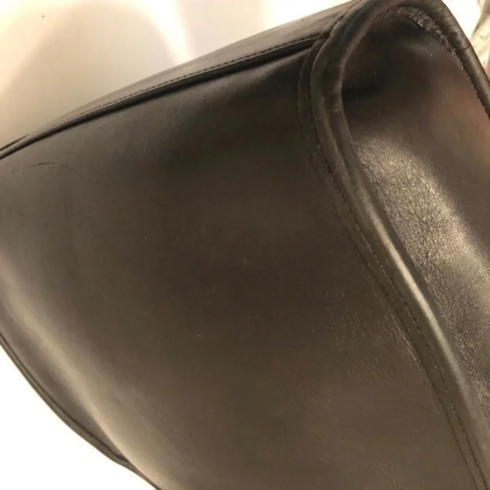 Coach vintage black Sullivan bag 9910 leather messenger bag